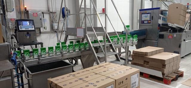 Tetra Pak TBA/8 1000ML Slim, linea di riempimento completa (29)